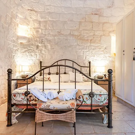 Trulli Deluxe Вилла